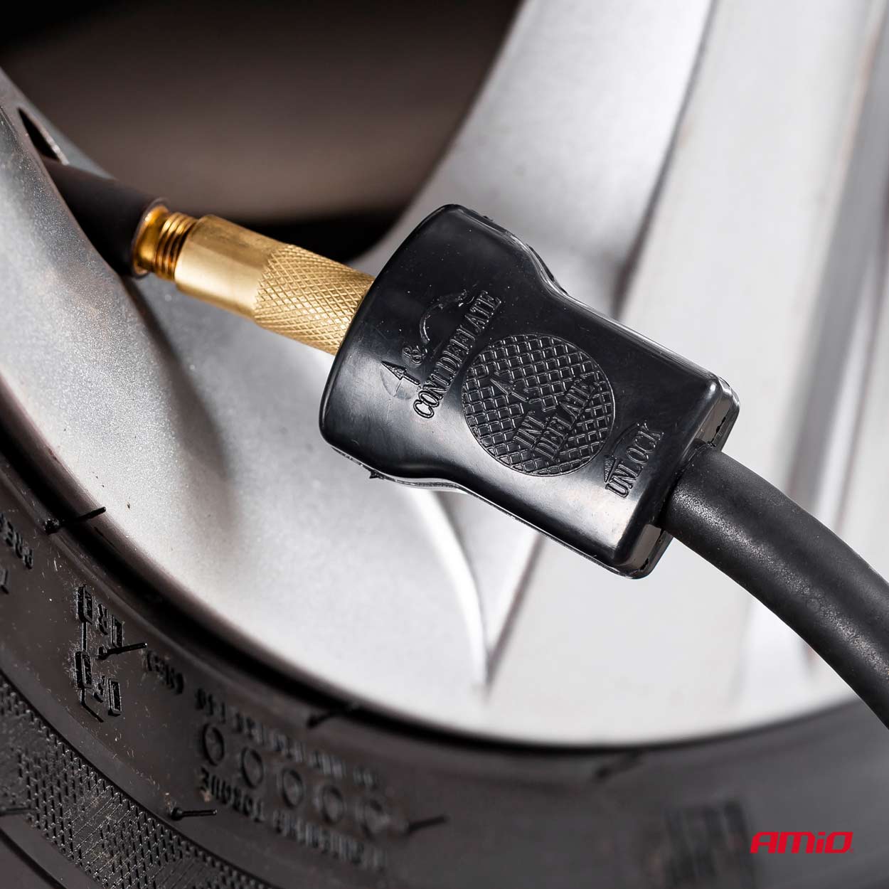 Αεροσυμπιεστής αυτοκινήτου 12V από πλάγια όψη