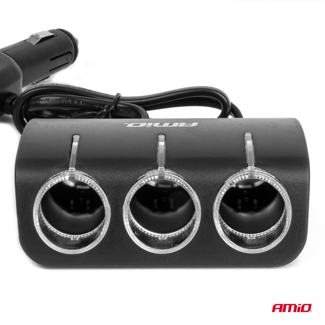 Triple stikdåse med 120 W effekt og kabel