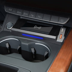 Audi A4/A5 2016-2024 Ασύρματος φορτιστής κινητού με γρήγορη φόρτιση 15W 